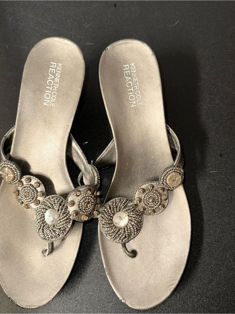 Kenneth Cole Reaction Women's Metallic Beaded Thong Sandals - Pewter